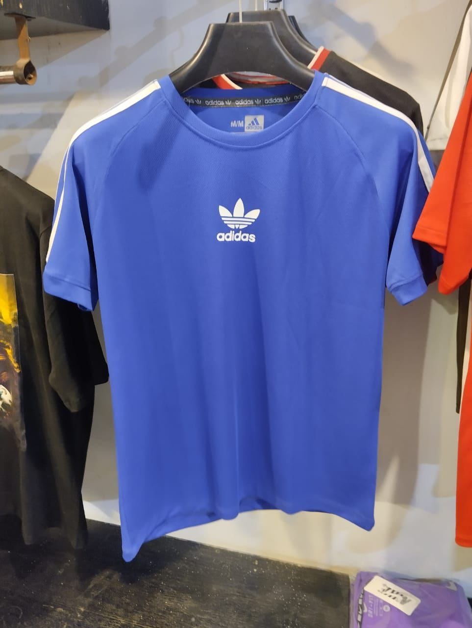 Adidas short sleeves t-shirt